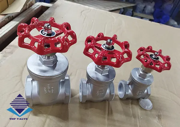 Van cổng inox nối ren